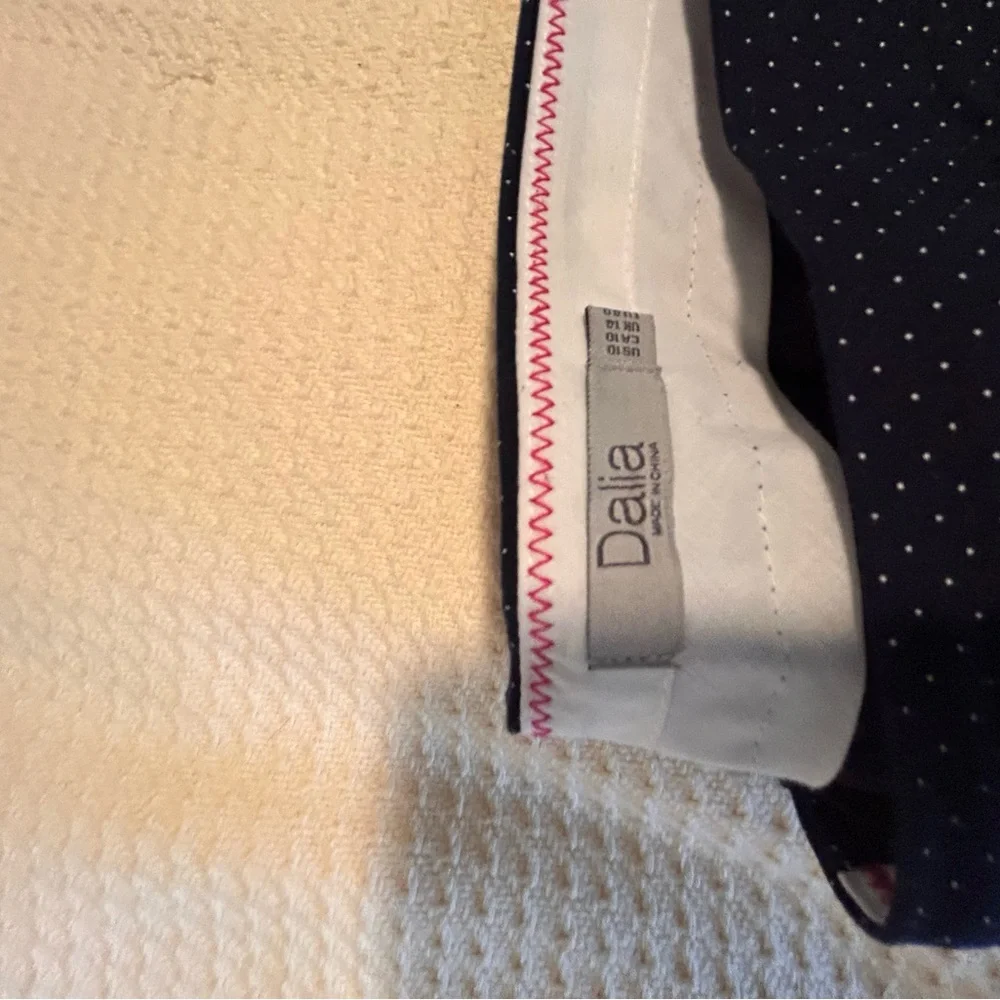 Banana Republic Black and Pink Patterned Women's Pants - Picture 2 of 5